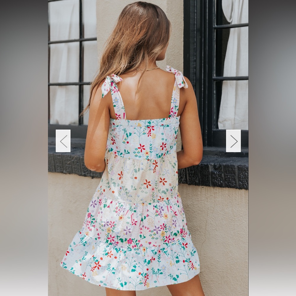 Boutique Women’s Dress, multi color floral size Medium